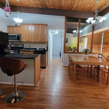 Entire One Bedroom Apartment Аннандейл Екстер'єр фото
